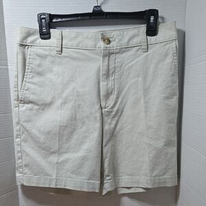 Izod Saltwater Stretch Chino Classic Fit Size 30, Inseam 7